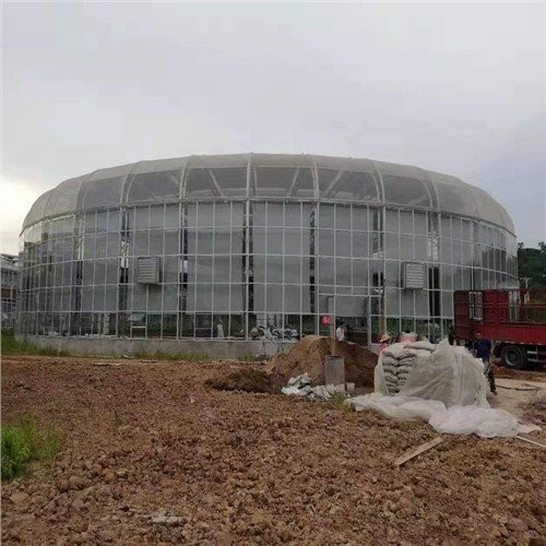 PVC куполна оранжерия